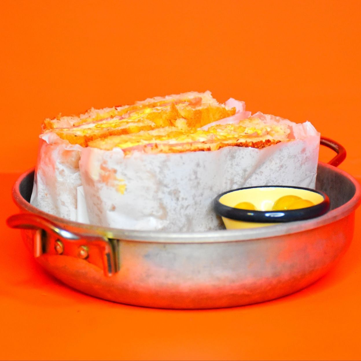 فوکاچا تخم مرغ و بیکن