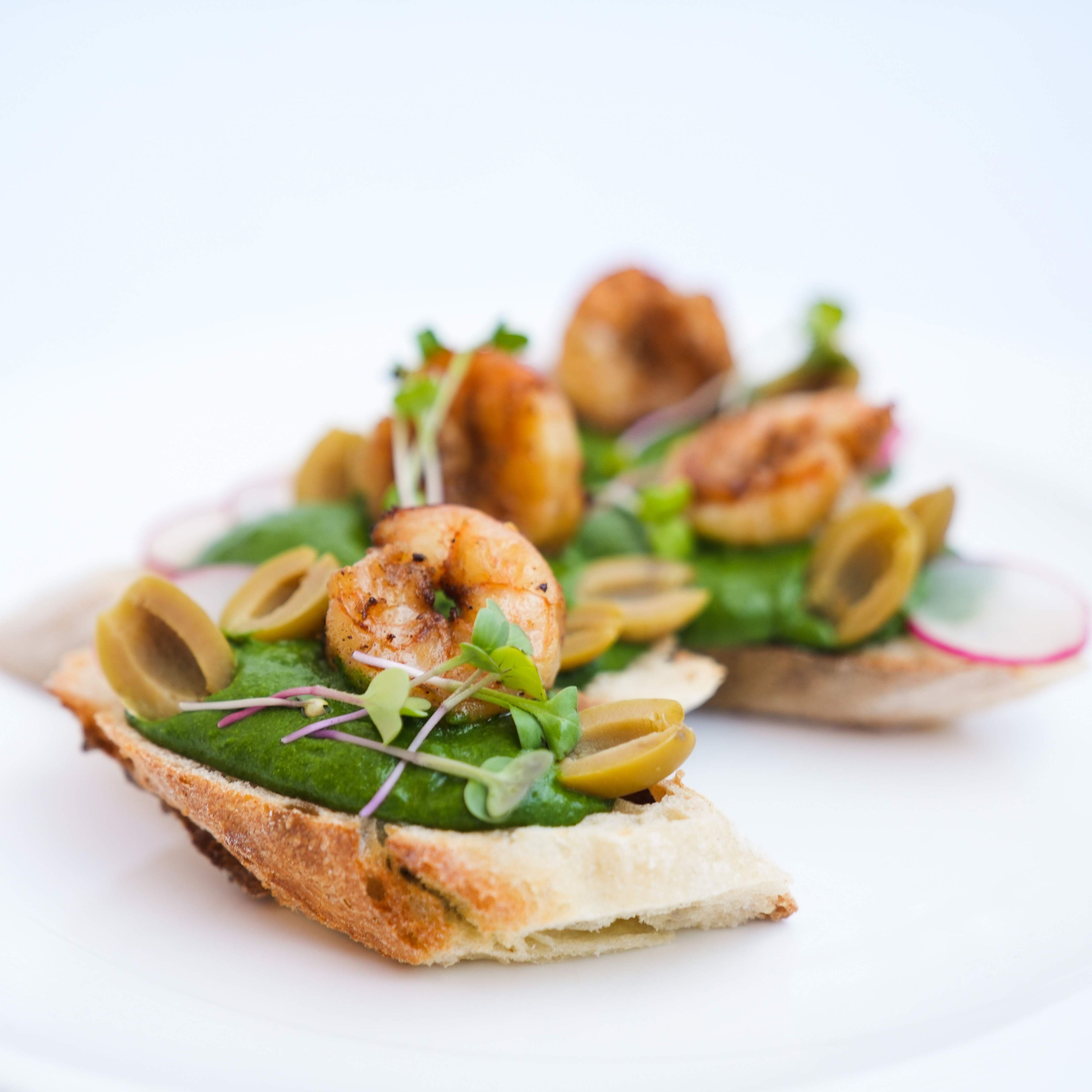 بروسکتا میگو و اسفناج