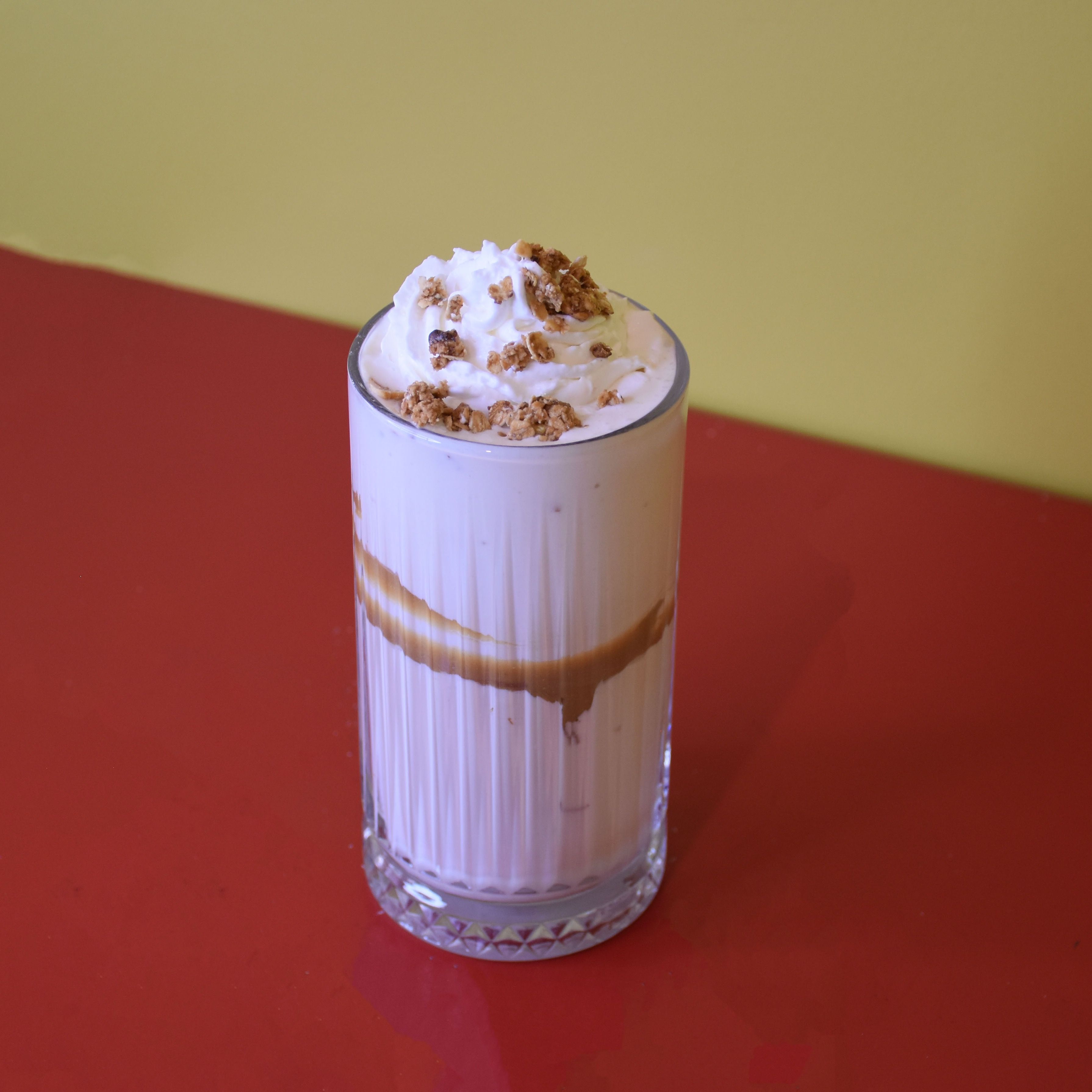 شیک کرم بیسکوئیت